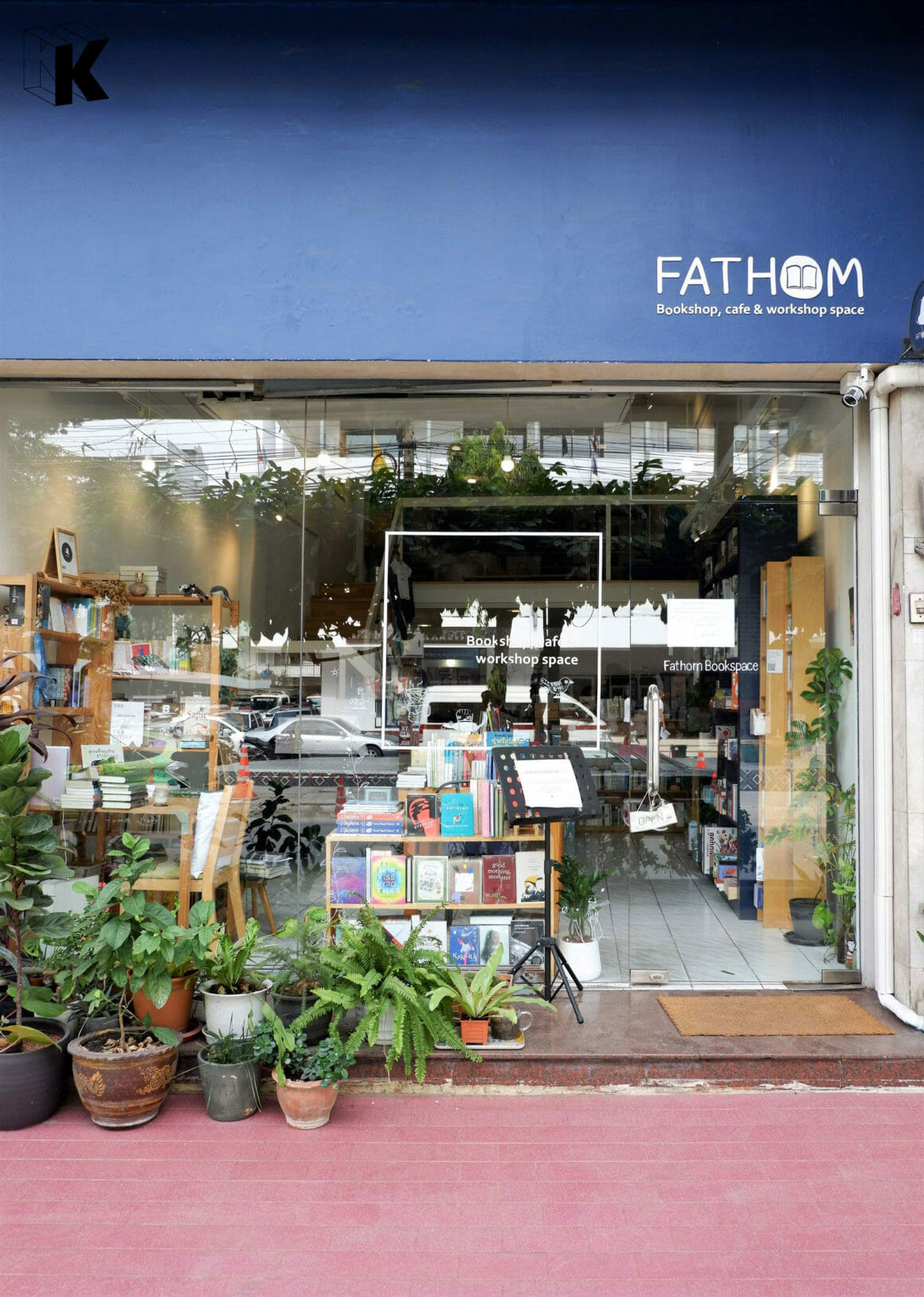 ‘Fathom Bookspace’ ร้านหนังสืออิสระที่ขับเคลื่อนด้วยปฏิสัมพันธ์ของคนตัวเป็นๆ
