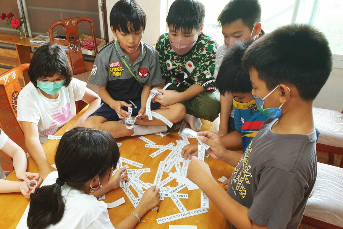 ‘โรงเรียนเด็กสายรุ้ง’ วิชาบูรณาการความคิด ติดอาวุธทักษะเด็กไทย ให้เป็นพลเมืองโลก