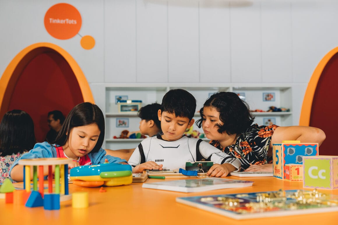 คิด…เพื่ออนาคต ห้องสมุดแห่งใหม่ล่าสุดของสิงคโปร์ โดดเด่นด้วยพื้นที่สร้างสรรค์ของเด็กและออกแบบการเข้าถึงสำหรับผู้บกพร่องทางร่างกาย