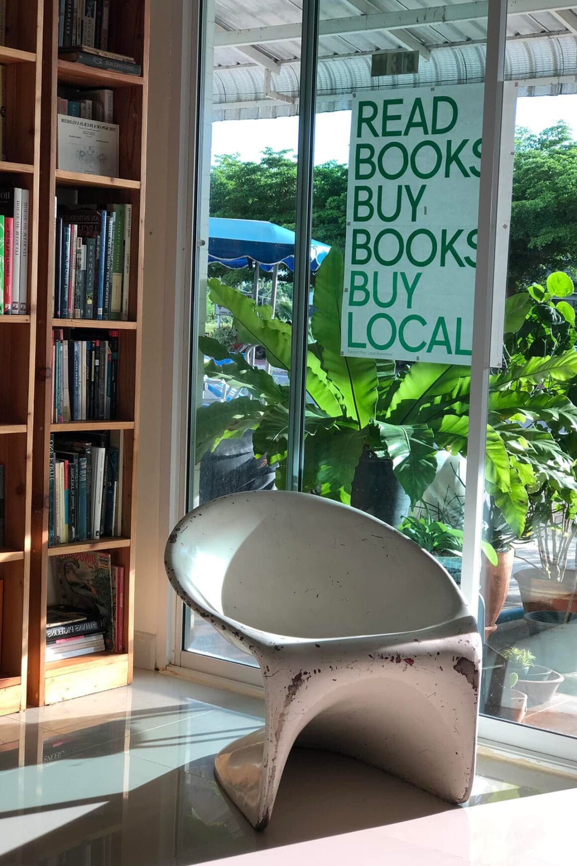 ‘Rhythm and Books’ ร้านหนังสือในเมืองเล็กกับจังหวะชีวิตของ ภาณุ มณีวัฒนกุล